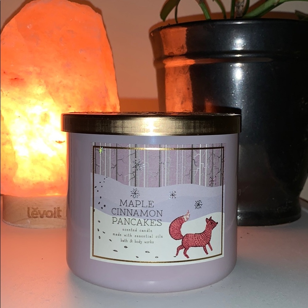Maple Cinnamon Pancakes Candle Bath and Body Works